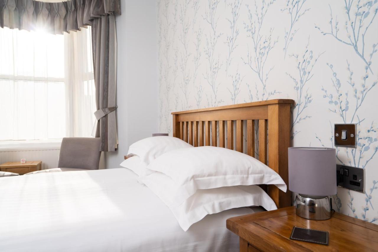 Lauriston Hotel Уестън сюпър Меър Екстериор снимка