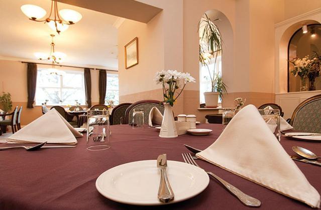 Lauriston Hotel Уестън сюпър Меър Екстериор снимка