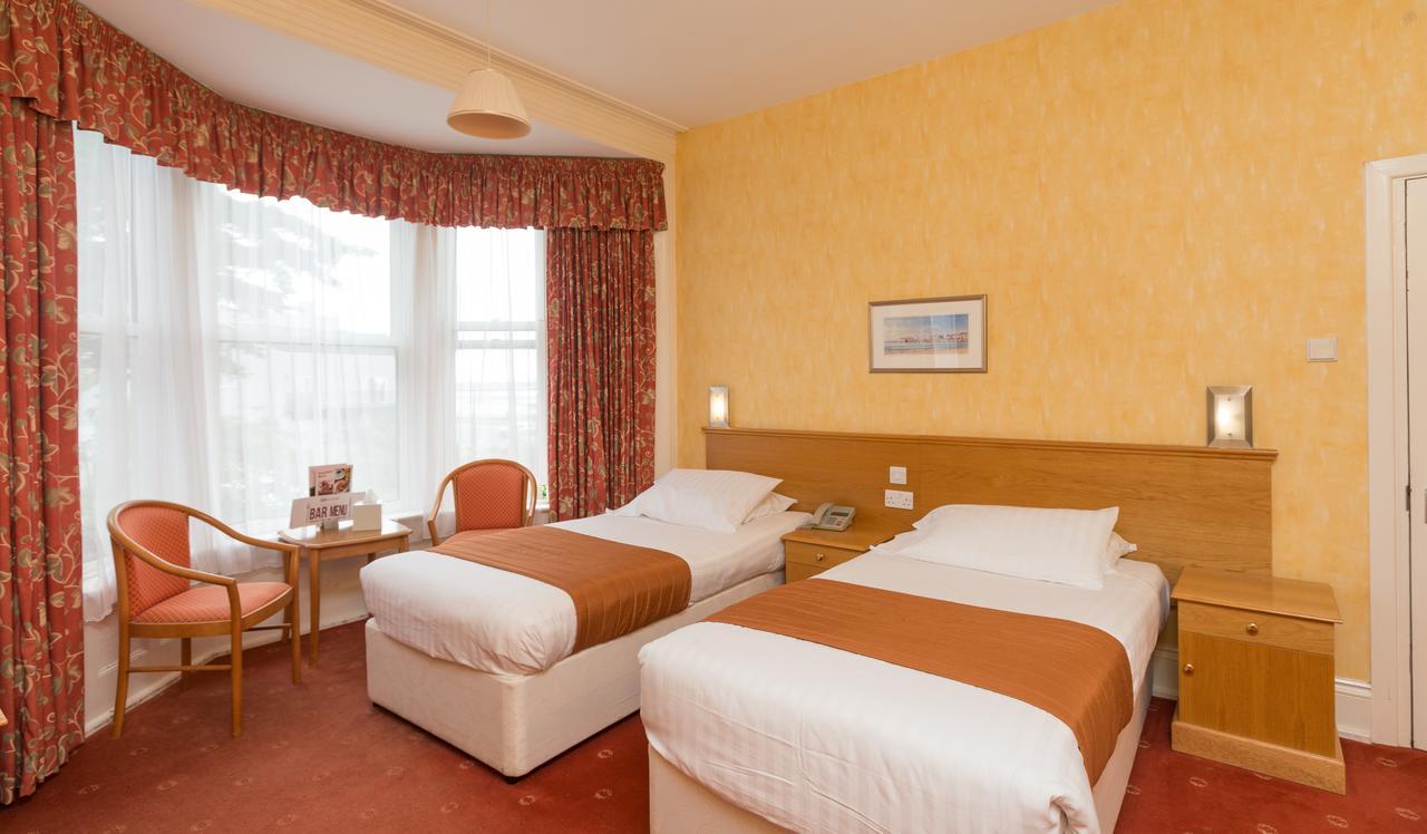 Lauriston Hotel Уестън сюпър Меър Екстериор снимка